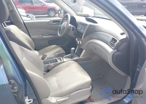 2010 Subaru Forester 2.5X Limited z USA, uszkodzony, nr VIN JF2SH6DC1AH724874